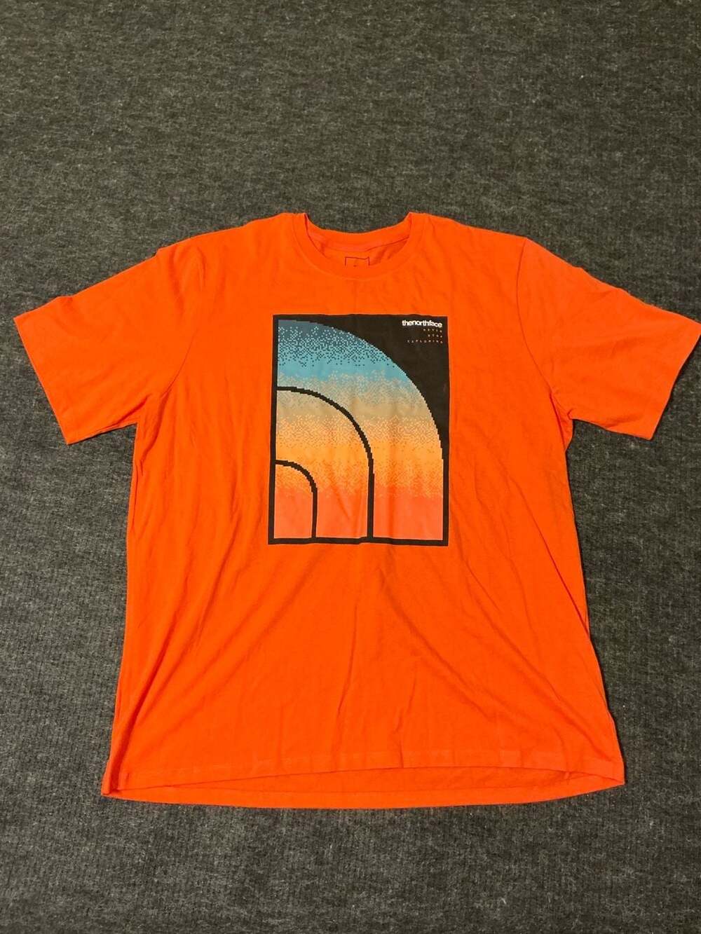 The North Face Pixel Logo Graphic Short Sleeve Tee Mens Size XXL Orange